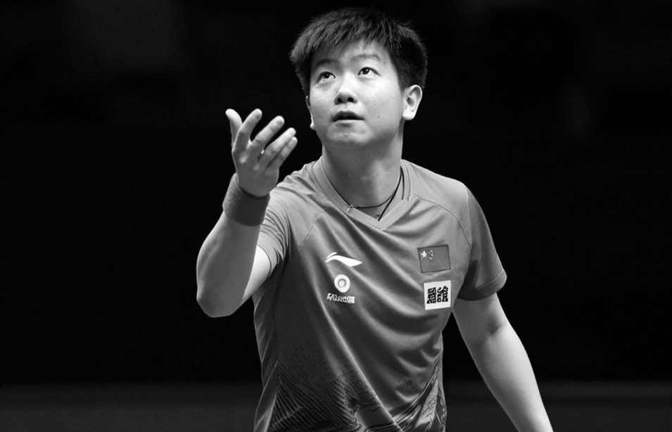 V.League và cái bẫy của sự chắc chắn: Khi tiền chưa mua được chiến thuật