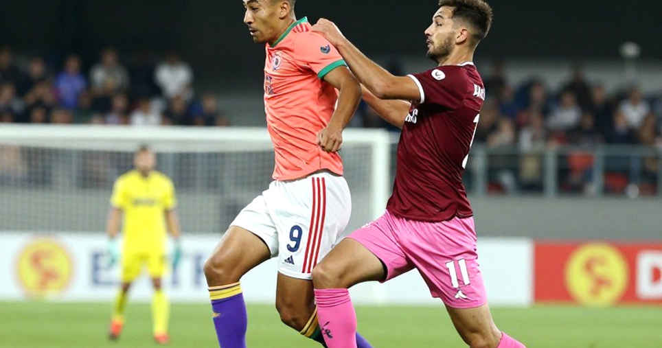 Grand slam ở Baku: Russell thắng bằng luật, không bằng cảm xúc