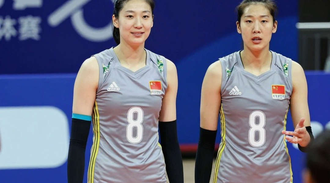 Nguyễn Xuân Son ngã xuống giữa sân, tuyển Việt Nam thắng Philippines 1-0 và mở ra bài toán lớn nhất