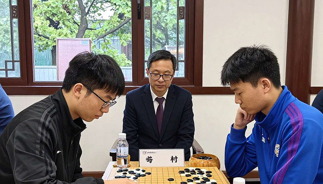 Loạt sản phẩm tháng 8 của ChessBase: Petroff, kỹ năng tính toán và khoảng lặng của lý thuyết khai cuộc Loạt sản phẩm tháng 8 của ChessBase: Petroff, kỹ năng tính toán và khoảng lặng của lý thuyết khai cuộc
