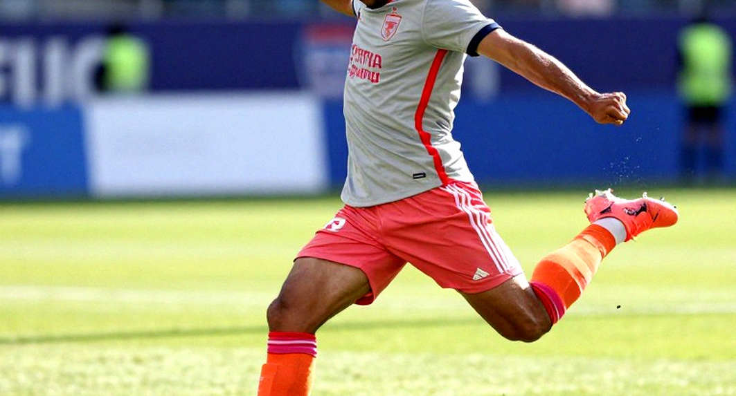 Cú ném biên dài của Michael Kayode, Brentford và bài toán Italy chưa có đáp án Cú ném biên dài của Michael Kayode, Brentford và bài toán Italy chưa có đáp án
