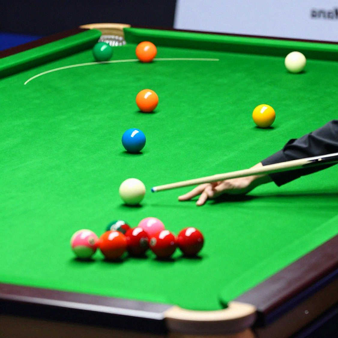 Bi đen phán xử: Crowley gục trước nhà vô địch, Brown và lớp trầm tích dưới đáy tour snooker