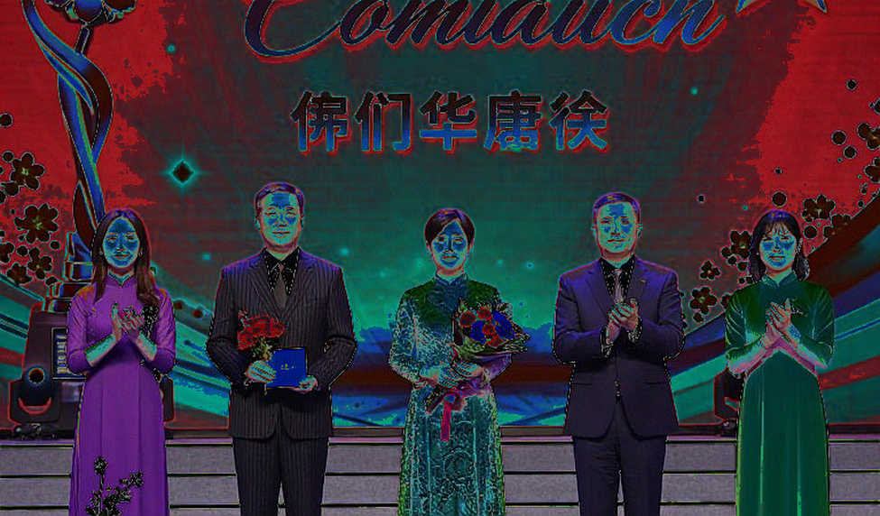 Valorant Champions Shanghai: Chiếc bàn kim loại, viên đạn không bay, và ván đấu không được tua lại