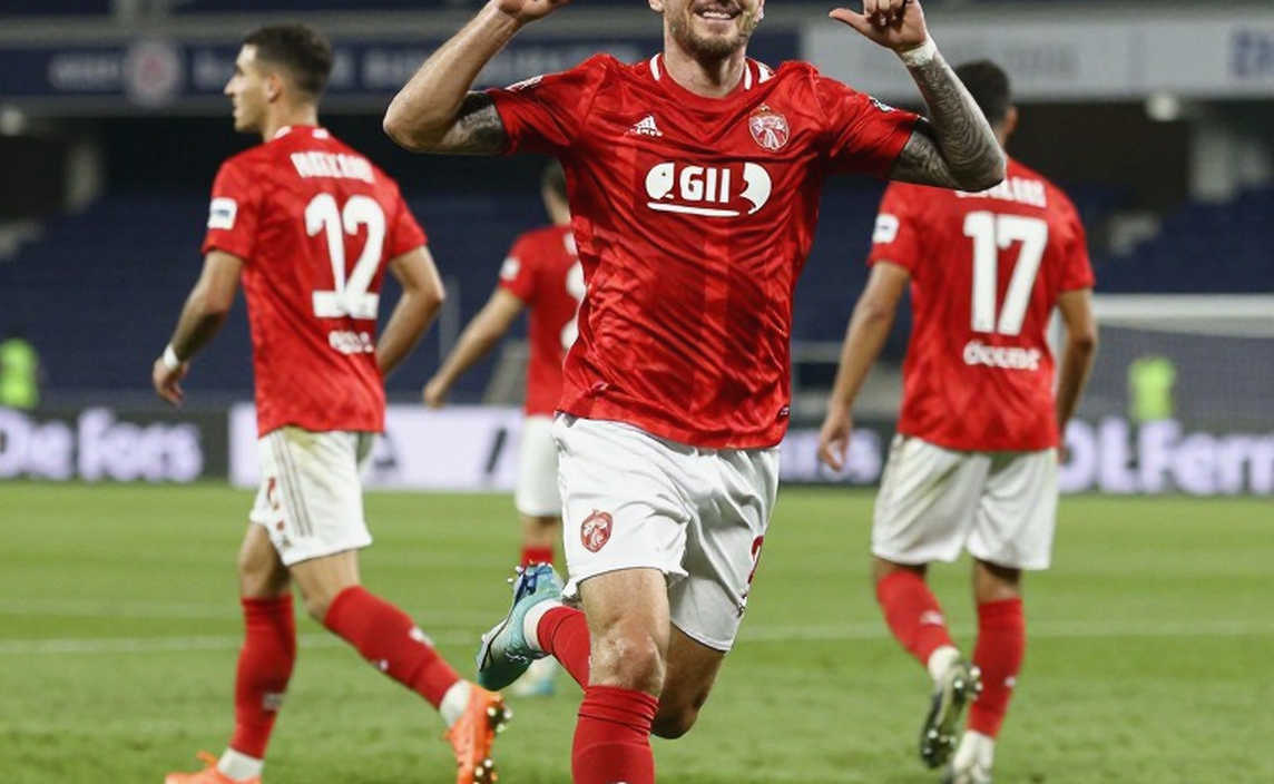 Mark Nawaqanitawase: hợp đồng hai năm ở Nhật, 11 lần khoác áo Wallabies và cánh cửa mở lại vào tháng Tám