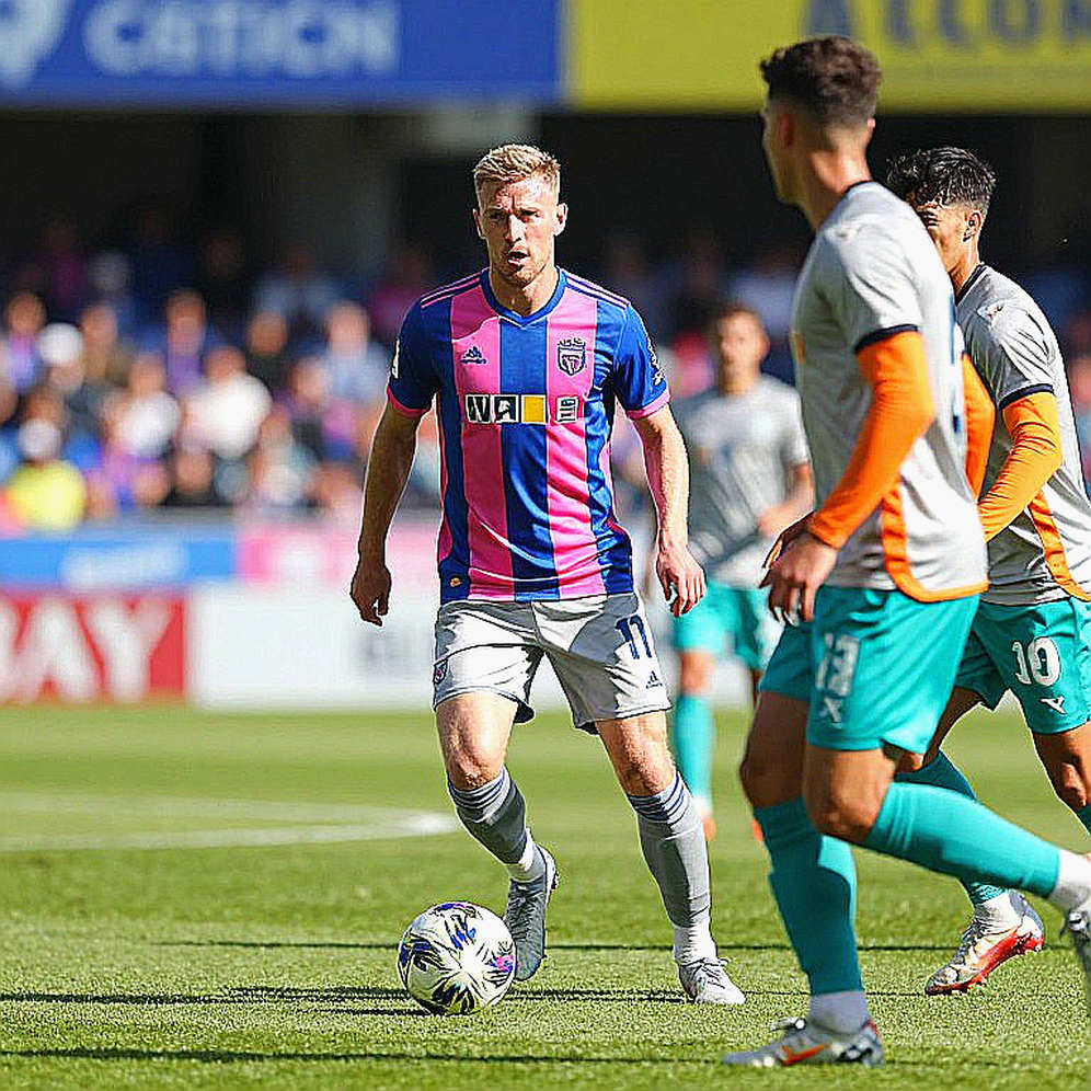 Raphinha's Renewal: 14 Goals in Eight Games and Barcelona's Unfilled No. 9 Void Raphinha's Renewal: 14 Goals in Eight Games and Barcelona's Unfilled No. 9 Void