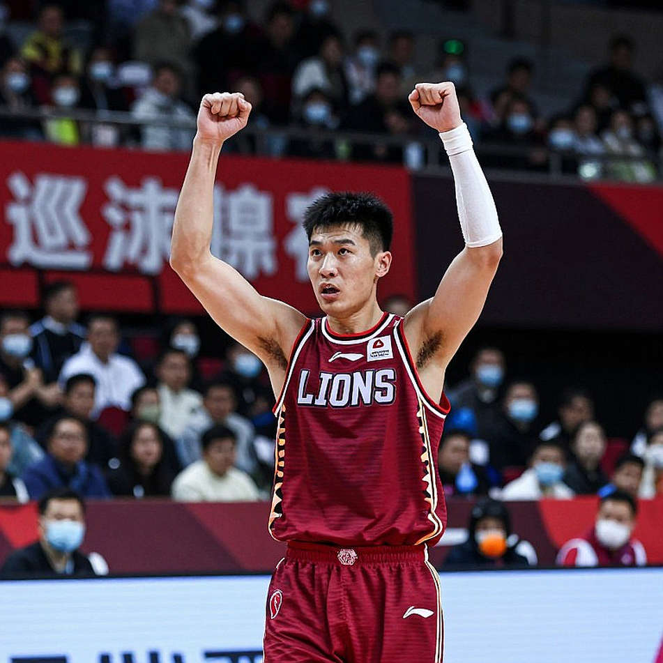 Kushchenko và VTB United League: Hai đường ray tái hội nhập, một cánh cửa chưa ai mở